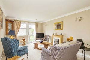 Lounge- click for photo gallery